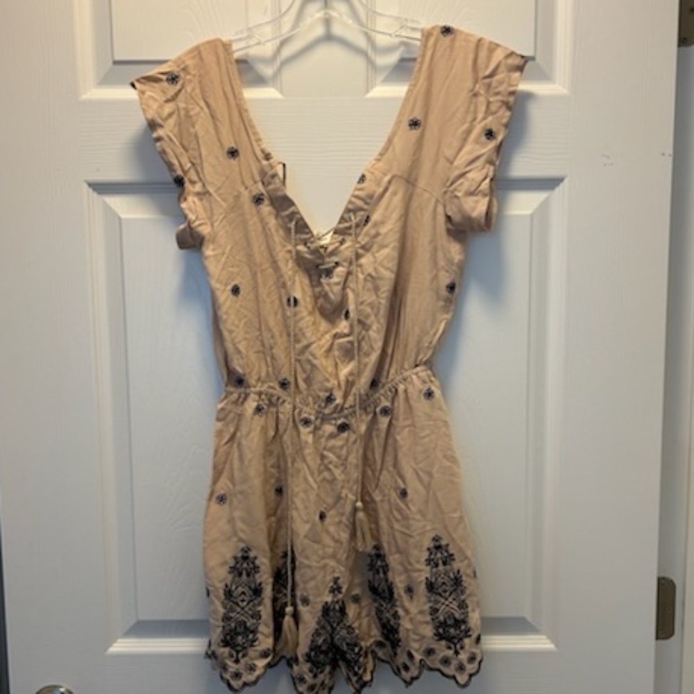 Love Tree Romper - NWOT